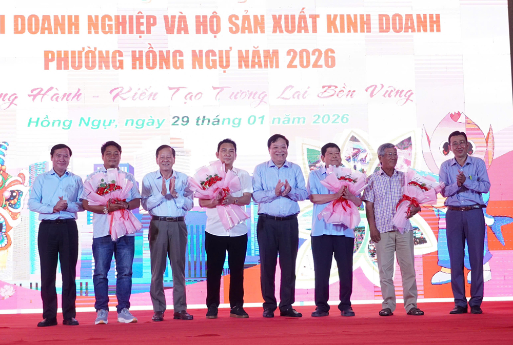 Phát triển doanh nghiệp bền vững gắn với trách nhiệm xã hội