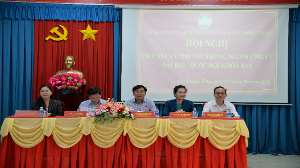 Ứng cử viên đại biểu Quốc hội tiếp xúc cử tri xã Tân Thuận Bình