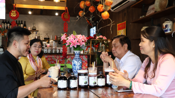 Phó Chủ tịch Quốc hội Lê Minh Hoan thăm, chúc Tết tại xã Mỹ Thọ