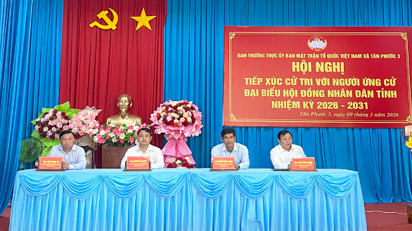 Ứng cử viên đại biểu HĐND tỉnh đơn vị bầu cử số 20 tiếp xúc cử tri xã Tân Phước 3