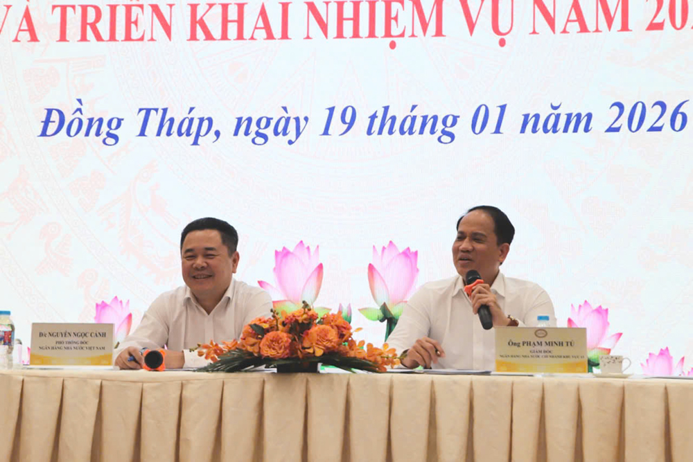 Đẩy mạnh chuyển đổi số, bảo đảm an toàn hệ thống ngân hàng