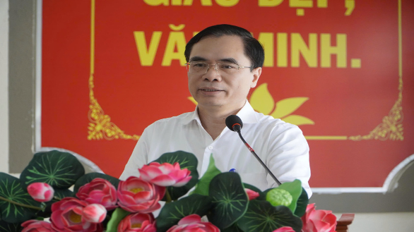 Ứng cử viên đại biểu Quốc hội tiếp xúc cử tri tại xã Lấp Vò