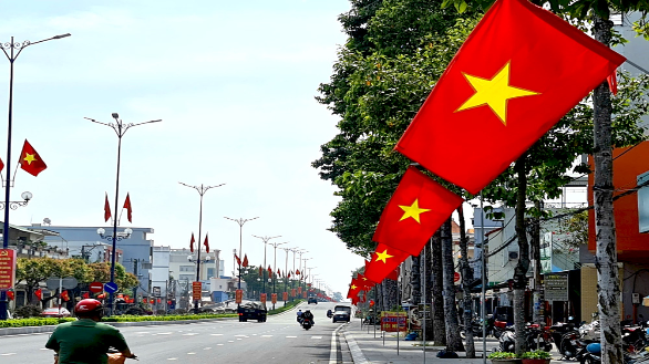 Treo cờ Đảng, cờ Tổ quốc đến hết ngày 25/3/2026