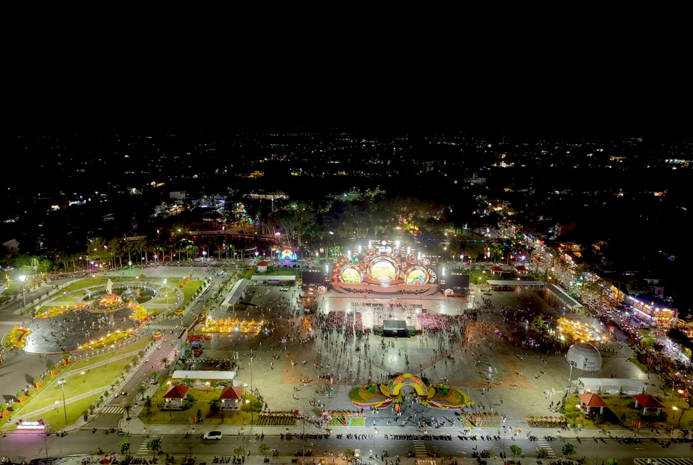 Sẵn sàng cho đêm khai mạc Festival Hoa – Kiểng Sa Đéc lần II