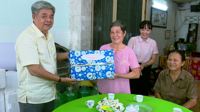 Lãnh đạo thành phố Cao Lãnh động viên lao động đi làm việc nước ngoài