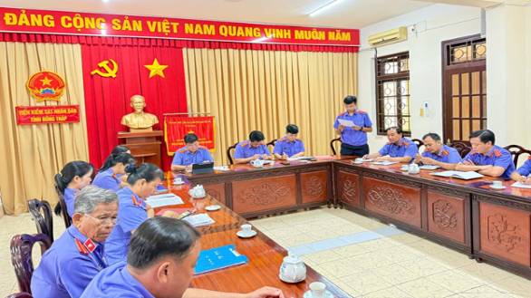 Chi bộ 5 VKSND Đồng Tháp tổ chức sinh hoạt thường kỳ tháng 10/2025