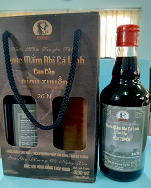 Nước mắm nhỉ cá linh cao cấp Bích Tuyền
